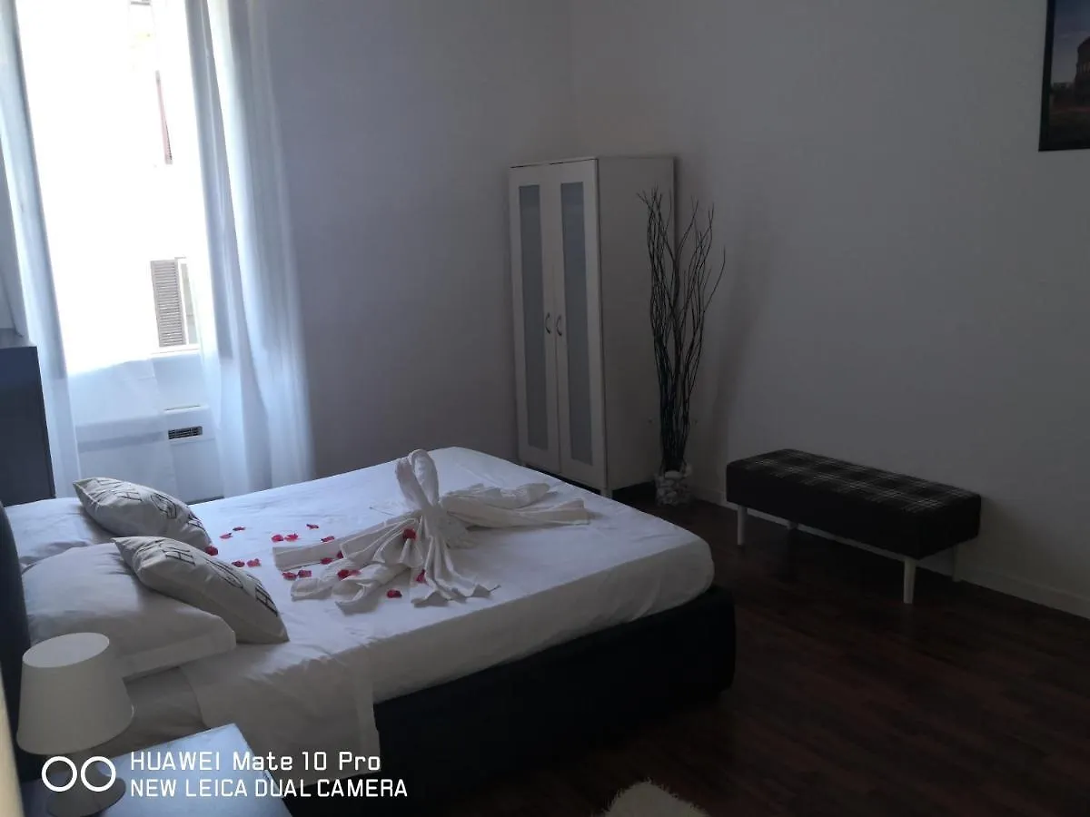 Trastevere Four Seasons Valadier Roma Daire